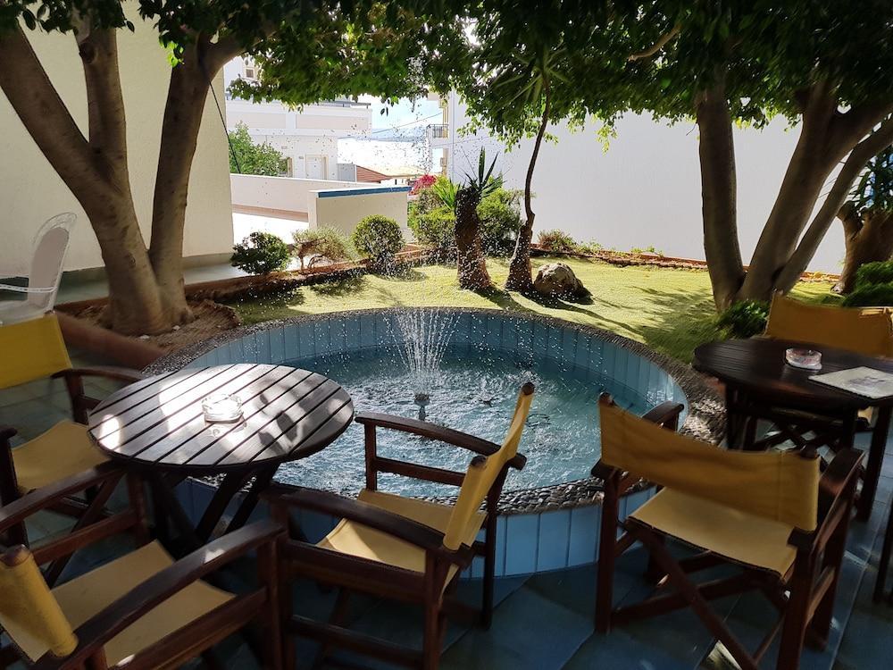 Amazones Villas Apartments Hersonissos  Zewnętrze zdjęcie