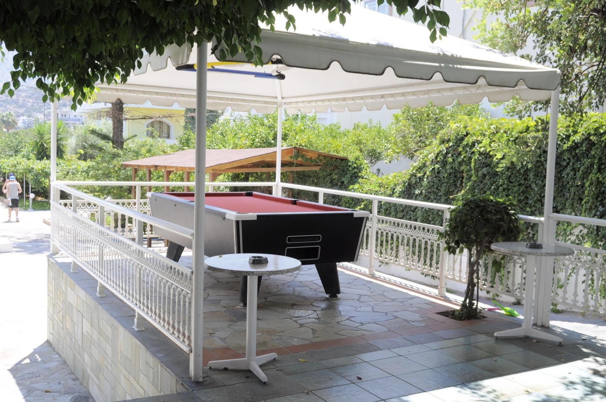 Amazones Villas Apartments Hersonissos  Zewnętrze zdjęcie